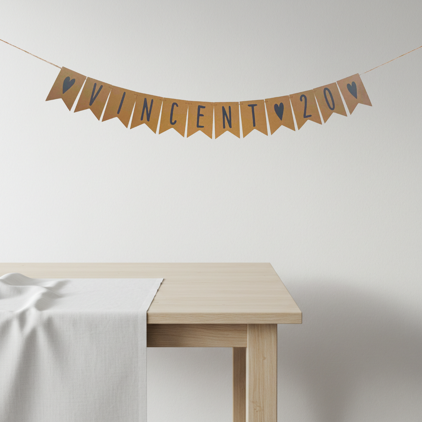 Wimpelkette mit "Wunschtext" aus braunem Kraftpapier