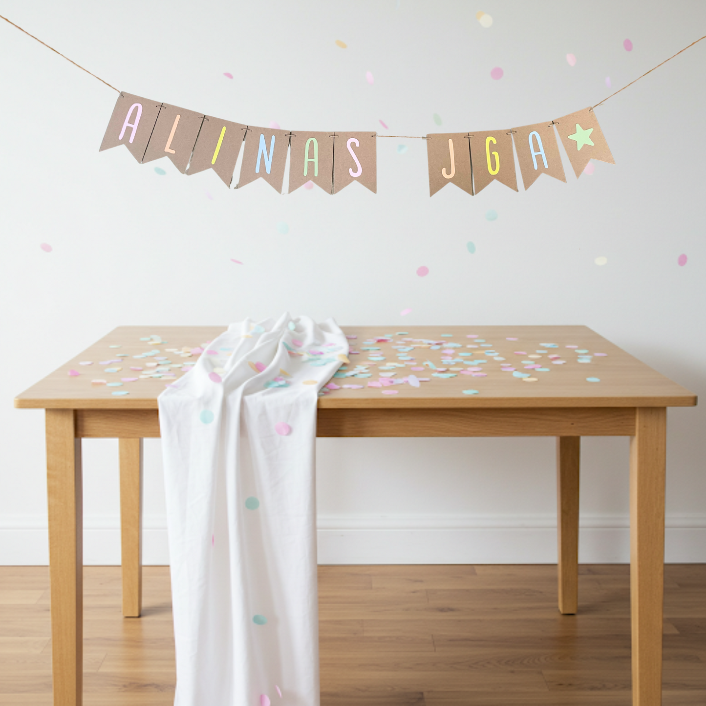 Wimpelkette mit "Wunschtext" aus braunem Kraftpapier