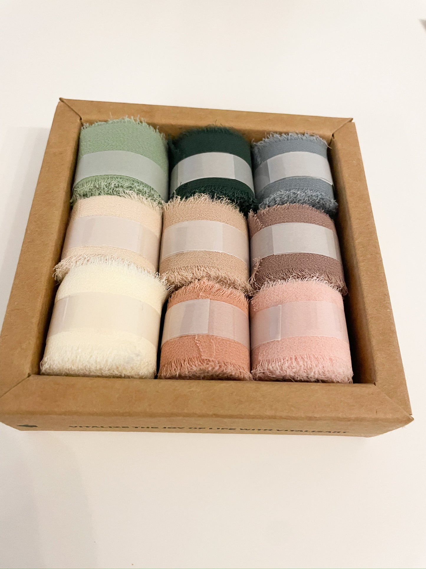 Namensschild Tischkarte Acrylglas personalisiert mit Chiffonband