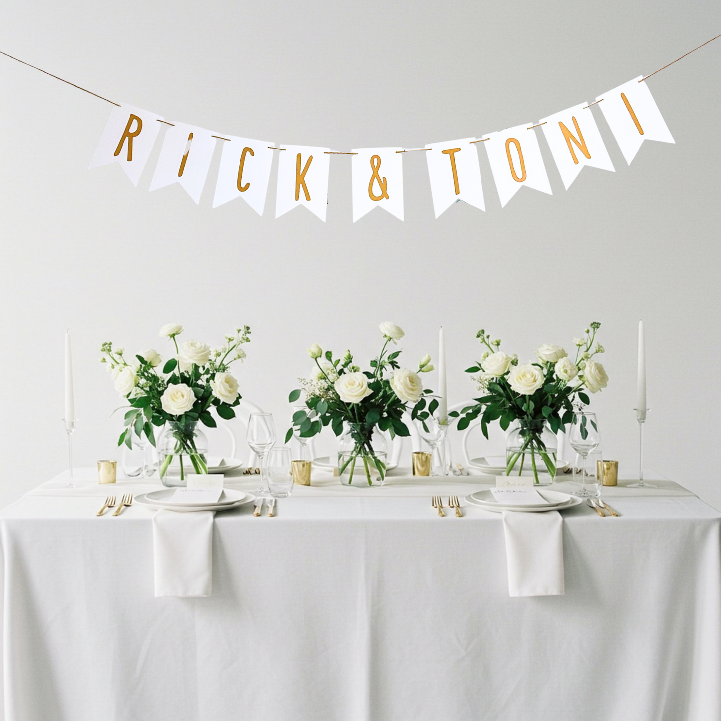 Wimpelkette "Hochzeitspaar" mit eigenen Namen für Hochzeitsdekoration