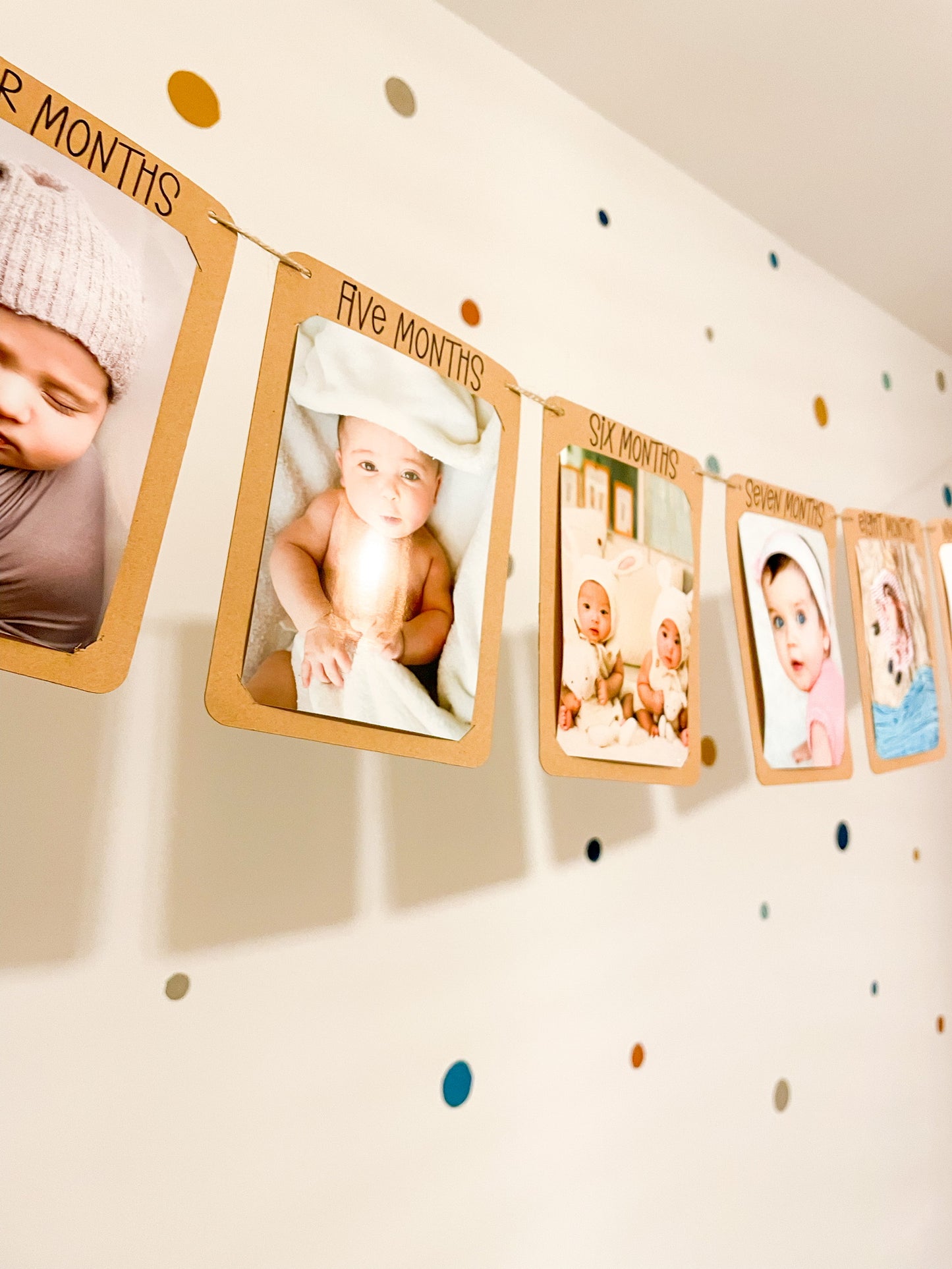 Wimpelkette Monat Meilensteinkette - 12 Monats Girlande für Babyfotos - englisch