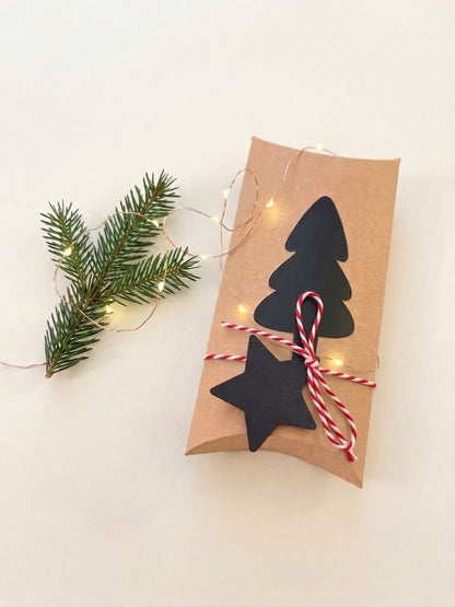 Geschenkverpackung Weihnachten Kraftpapier Pillow Box | Mini Kissenverpackung Ho Ho Ho Tannenbaum | Geldverpackung Wichtelgeschenk Klein