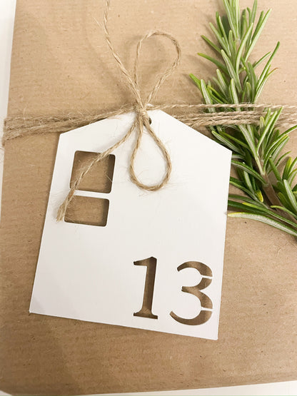 DIY Adventskalender Anhänger, Häuser | 24 Geschenkanhänger