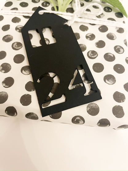 DIY Adventskalender Anhänger, Häuser | 24 Geschenkanhänger