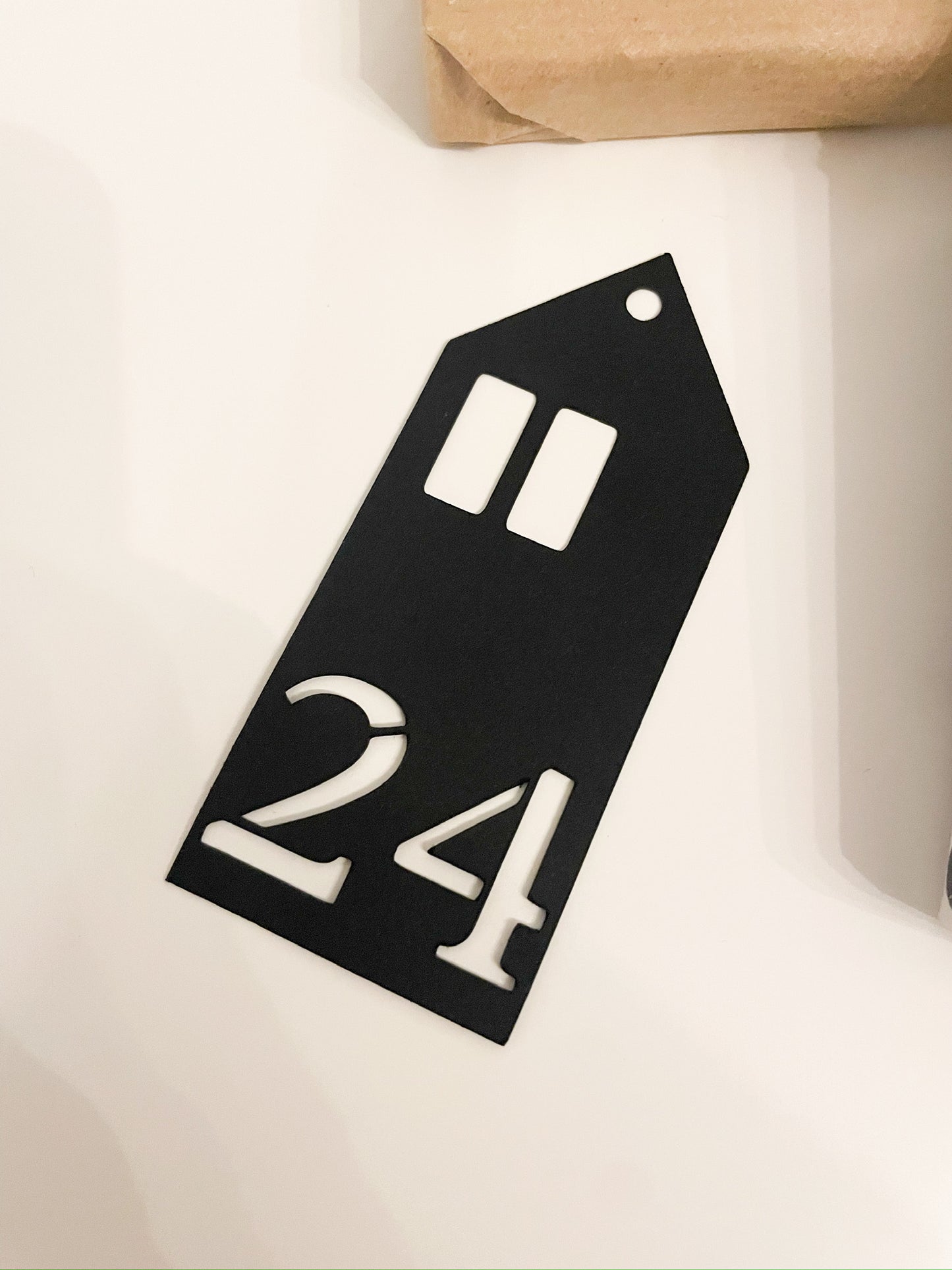 DIY Adventskalender Anhänger, Häuser | 24 Geschenkanhänger